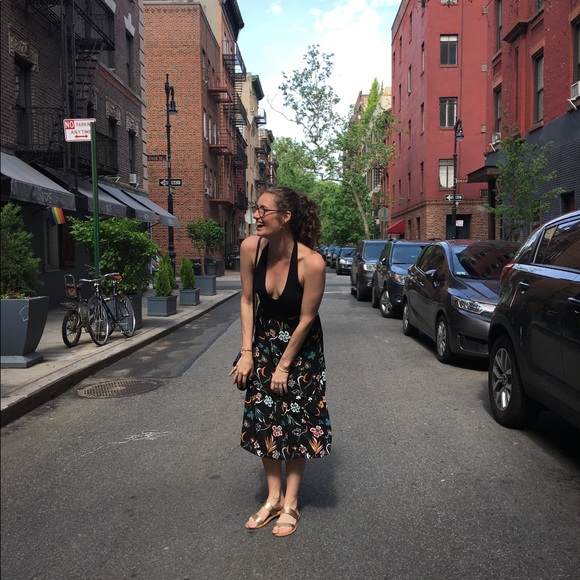 Meet Your Posher 🤓🙋🏻 - Picture 7 of 7